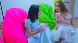 НОВОГОДНИЙ БАЛ В ШКОЛЕ ЧЕРЛИДЕРШ!!! КАКОЕ ЖЕЛАНИЕ ДИАНА ЗАГАДАЛА НА НОВЫЙ ГОД?