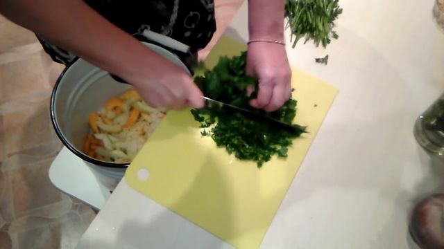 Салат на зиму из кабачков -- Пряный. Быстро, просто и очень вкусно! смотреть онлайн