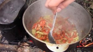 Плов на костре из тушенки - Рецепт приготовления в казане