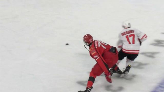 Отнял, упал, разобрался с вратарём и забил! Шикарная шайба Артёма Каштанова смотреть онлайн