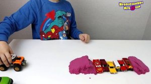 С машинками Скорая помощь ЛАДА 110 едет на гонки Car Toys