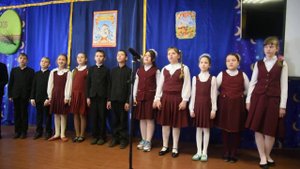 САМЫЙ ВОЛШЕБНЫЙ ЦВЕТОК ИСПОЛНЯЕТ ХОР 4 КЛАССА