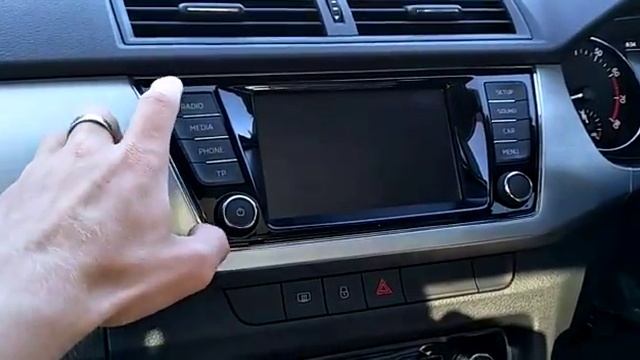 Skoda Fabia - Car Stereo смотреть онлайн