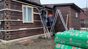 Отделка дачи панелями под кирпич.