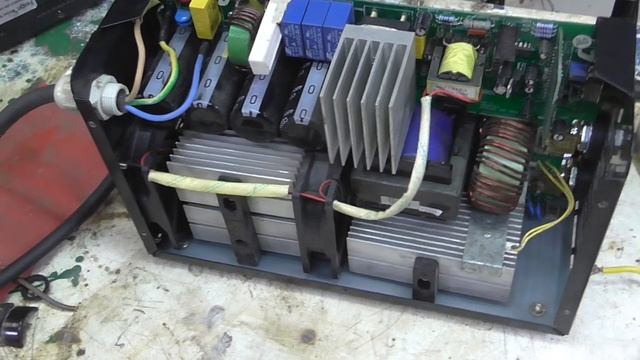 Техническое обслуживание сварочного аппарата Ресанта САИ 250. смотреть онлайн