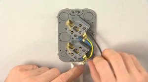 Монтаж Legrand Quteo розеточного блока - двойные и тройные розетки