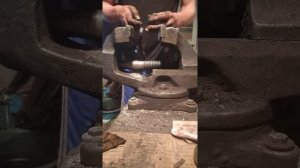 замена тяги стабилизатора Audi 80 b3