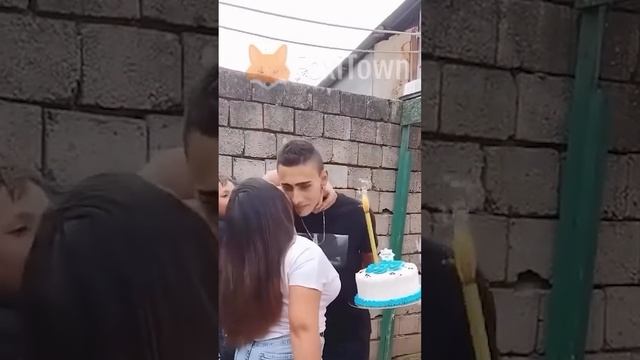 что тут происходит?  кто не понял? с Вас подписка?