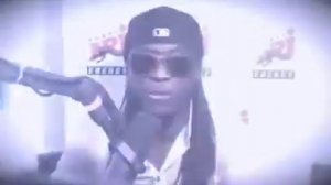 Негар  поет снег