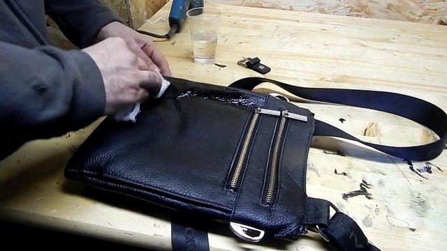 Как самому покрасить кожаную сумку? смотреть онлайн