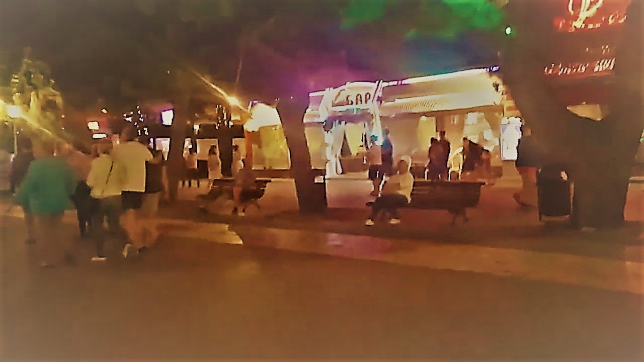 Вечерний Геленджик/Шторм на море смотреть онлайн