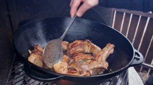 Ребра в казане на костре: лучший рецепт свиных ребер по-кавказски! Мужская Кухня