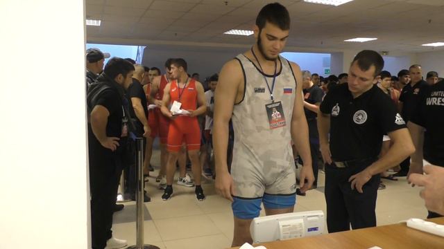 Взвешивание борцов до 92 и 125 кг. смотреть онлайн