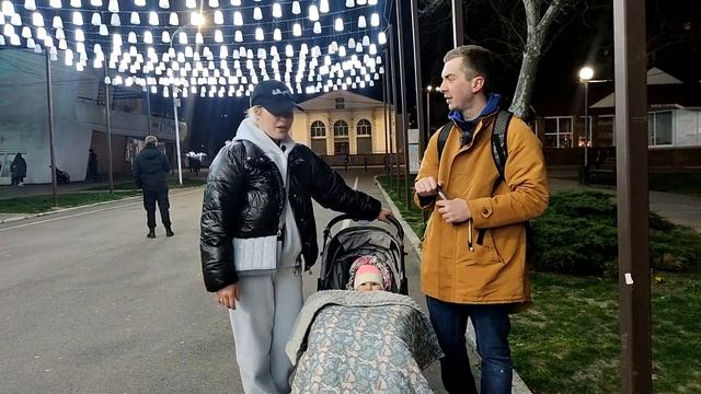 Анапа 2022. Поезд Москва Анапа 012. Встречаю жену и дочку на вокзале Анапы. смотреть онлайн