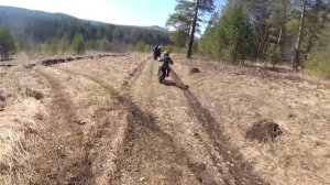 Сельские покатушки на питбайках...\Питбайк VS Болото-кто победит?-#питбайк #vs #болото #мотоцикл