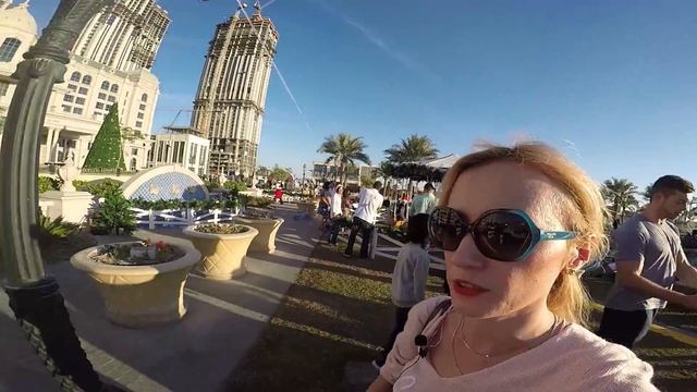 VLOG: Дубай/Елка в отеле St.Regis/Зимний рынок и Санта Клаус/Зимняя атмосфера в Дубае
