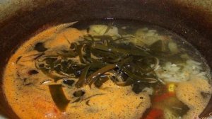 Суп с ламинарией и помидорами