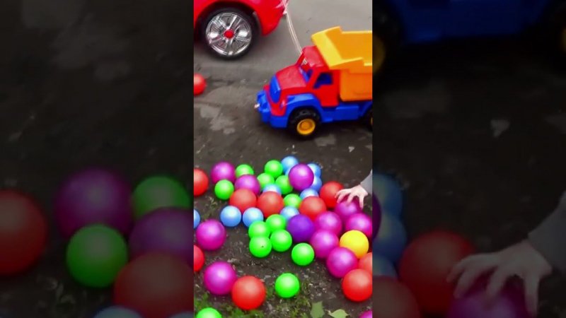 A car with balloons for kids