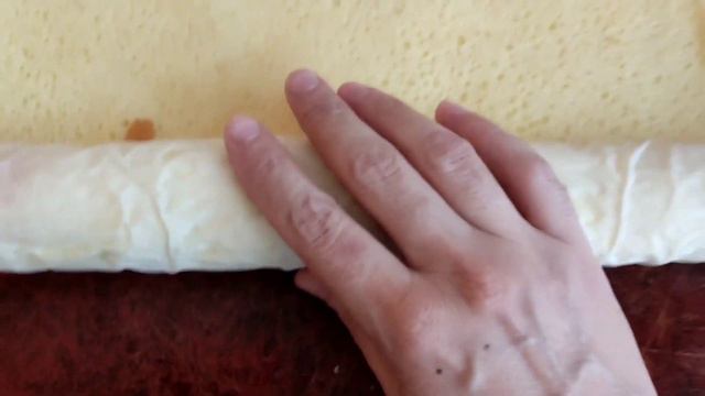 БЫСТРЫЙ РУЛЕТ.К чаю очень легкий десерт за считанные минуты.#быстрыерецепты