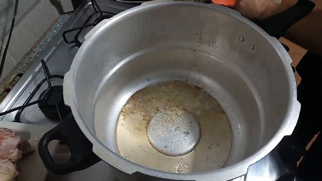 LAGARTO RECHEADO NA PANELA DE PRESSÃO QUE FICOU IGUAL CHURRASCO. смотреть онлайн