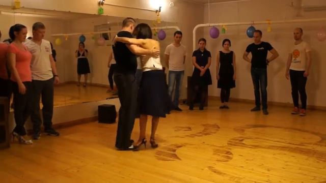 Аргентинское Танго. Ижевск. Иван Прокопенко и Рената Санникова. Танцевальная студия Мулата. Обучени смотреть онлайн