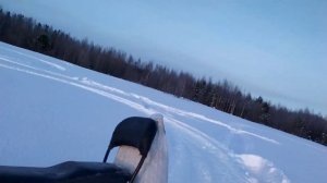 см 001 снегоход по глубокому снегу