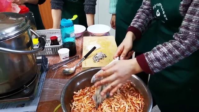 #кореявлог #кимчи #камджатан  Урок корейской кухни в мультикультурном центре. VLOG #28