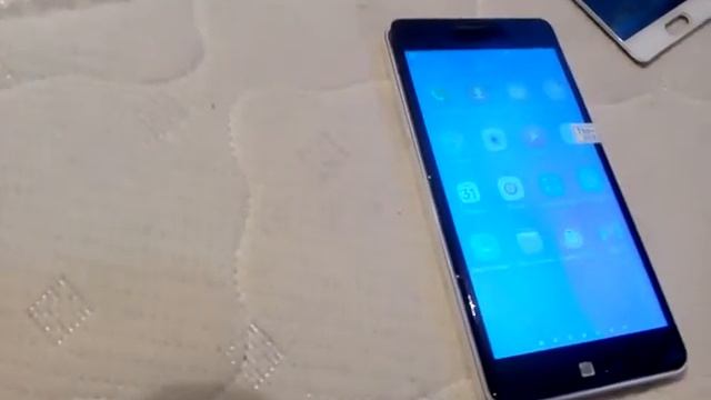 Замена экрана, если разбился экран лучше выкинуть телефон толку не будет другой экран это фуфло смотреть онлайн