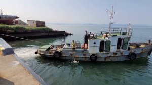 КЖ--65 швартовка судна к причалу. Петропавловск-Комчатск 15.08.2023г.