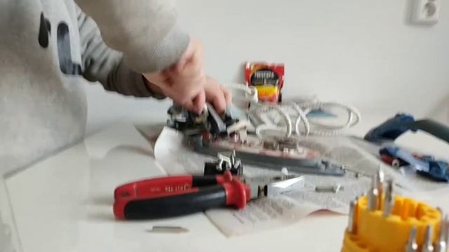 Разбор утюга на металл. Разбираю утюг. смотреть онлайн