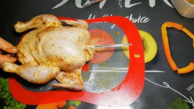 Курица-гриль на вертеле в духовке.
