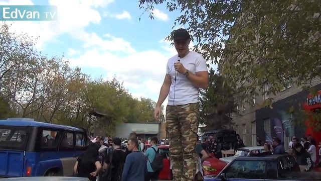 HUMMER и УАЗ давят, переезжают авто. Перетягивание Range vs Chevrolet Suburban vs Hummer. Тюнинг шо смотреть онлайн