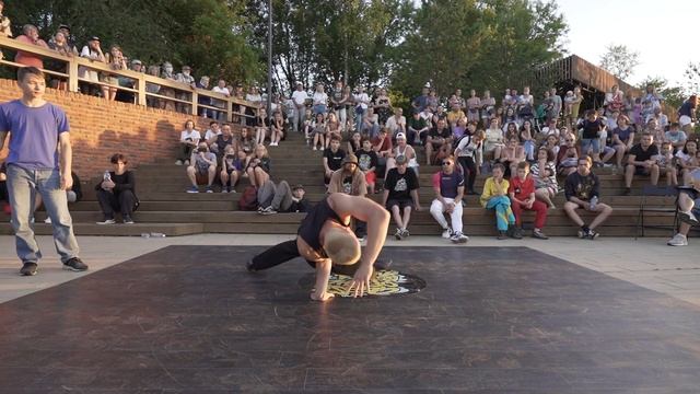 Суровый VS Зи | Quest of the Best 11 смотреть онлайн