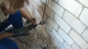 Высверливание отверстия под розетки