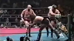 12-8-84 Stan Hansen Bruiser Brody vs Dory Funk Jr Terry Funk