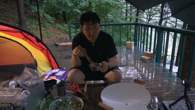 [4K] 숲속에 내리는 폭우 우중캠핑 빗소리 ASMR 불멍캠핑 camping 포천유식물원캠핑장