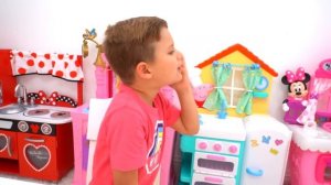 Diana and Roma - stories for kids about harmful sweets