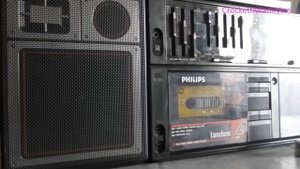 Philips D8458 Tandem Ghettoblaster