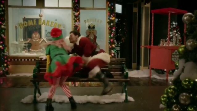 Santa Brought Me You - A Cinderella Story, Christmas Wish смотреть онлайн