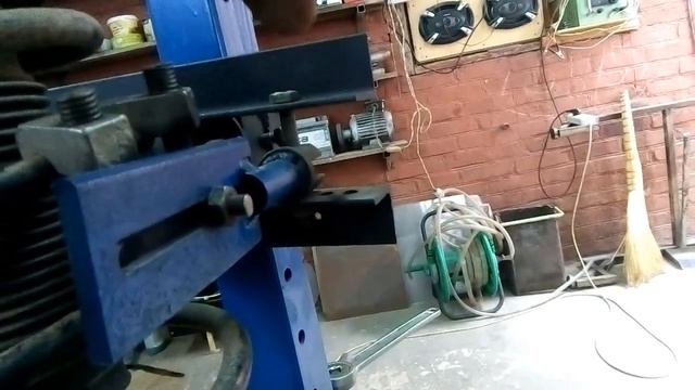 Приспособа для разборки стоек смотреть онлайн