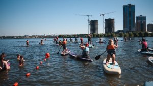 Ярко и весело: в Спутнике устроили сап-фестиваль