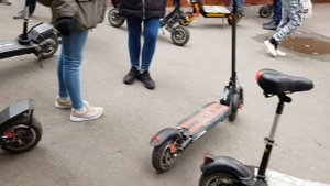 Покатушки на электросамокатах . Москва.