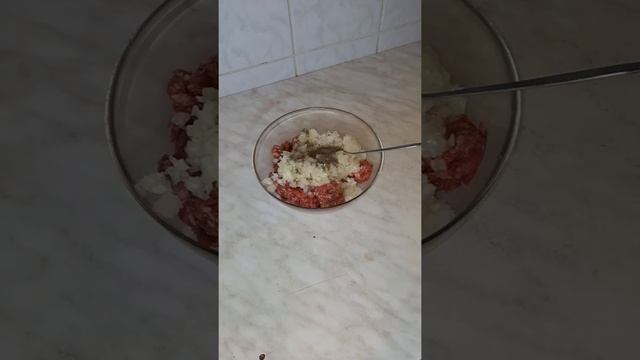 БЛИНЧИКИ С МЯСОМ смотреть онлайн
