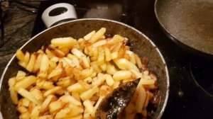 Жаренные грибы с картошкой