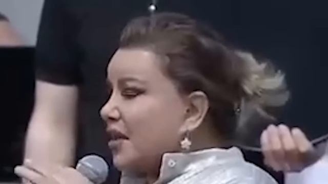 ДАХШАТ ШАРМАНДА ЮЛДУЗ УСМОНОВА ЭНДИ НАМОЗ ҲАҚИДА ҚАТТИҚ ГАПИРДИ