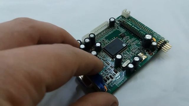 Placa Lógica Monitor LCD Soyo 15 Pol. MT-NI-DYLM1598 (R811CCN2E1C01) смотреть онлайн