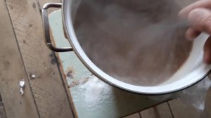 Самоделки для рыбалки. Прикормка для фидера. Ликвид для Карася. Прикормка своими руками
