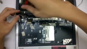 How to take apart/disassemble Toshiba Satellite M100 laptop