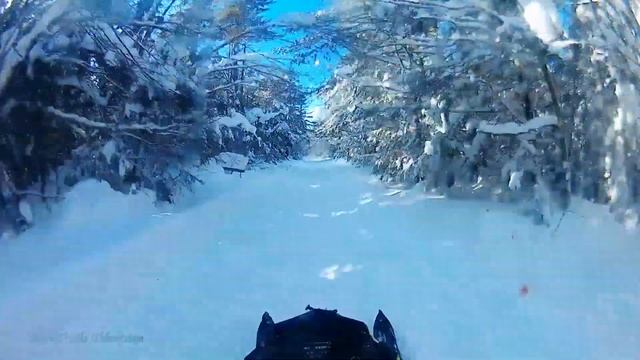 Grand Marais, MI. 1-18-19-2020 Snowmobile FUN...At the HillTop Cabins! смотреть онлайн