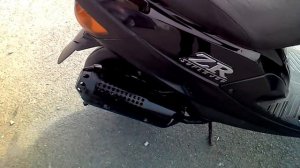 Yamaha Super Jog ZR для ценителей 2х-тактных моторов.